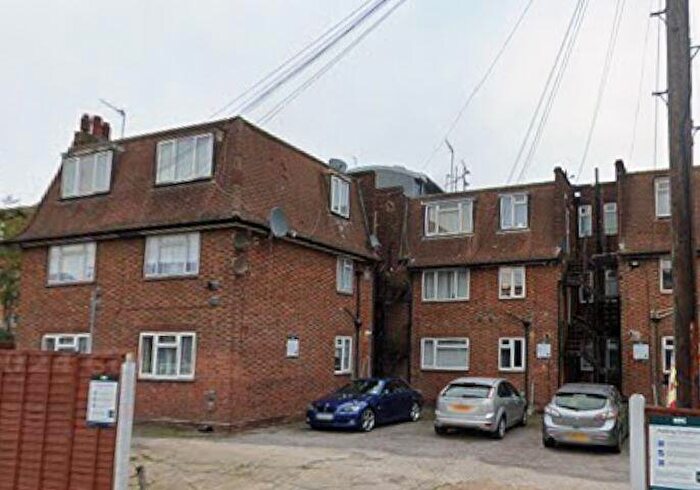 2 Bedroom Flat For Sale In Flat Western Court, Chandlers Way, Romford, Essex, RM1