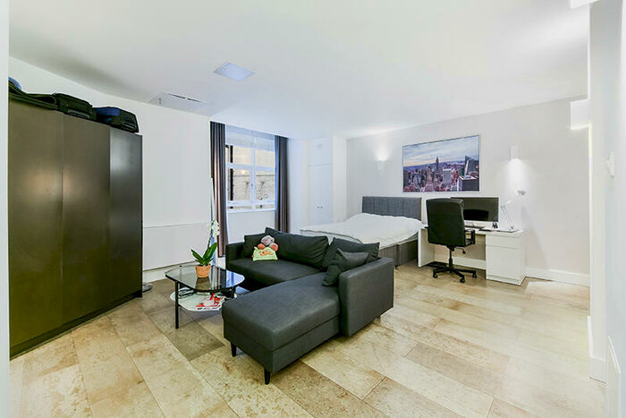 Apartment To Rent In Tabernacle Street, Old Street London, EC2A