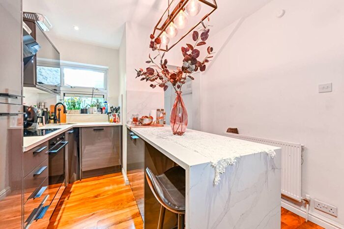 2 Bedroom Flat For Sale In Charlton Road, Harlesden, London, NW10