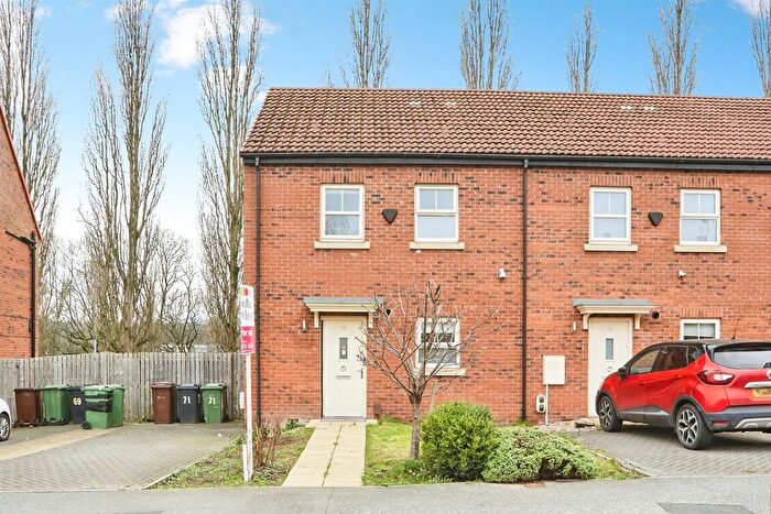 3 Bedroom Semi Detached House For Sale In Asket Drive, Leeds, LS14