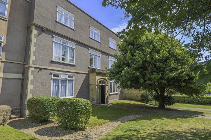 2 Bedroom Flat For Sale In Royal Crescent, Great First Time Buyers Apartment, BS23