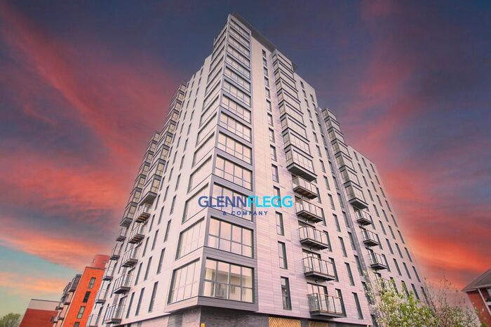 2 Bedroom Flat To Rent In Railway Terrace, Slough, SL2