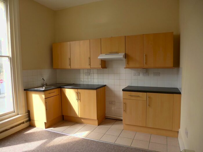 2 Bedroom Flat To Rent In Western Road, St. Leonards-On-Sea, TN37