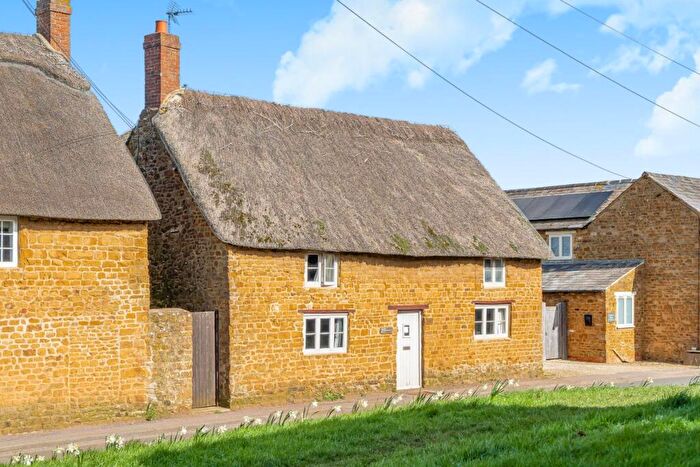 3 Bedroom Cottage To Rent In Hempton, Banbury, OX15