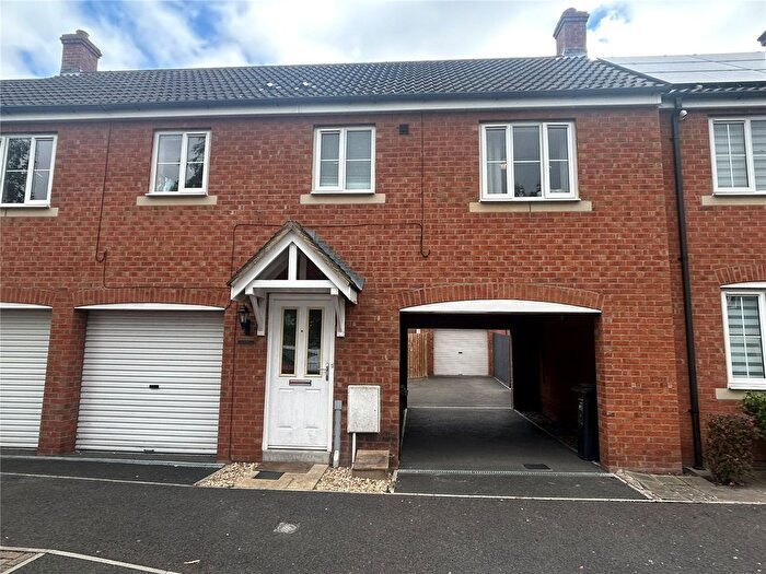 2 Bedroom Flat To Rent In Standish Street, Bridgwater, Somerset, TA6