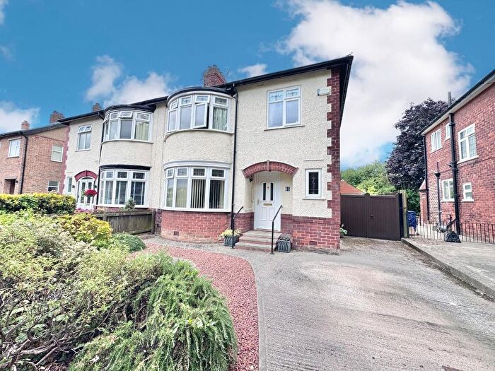 3 Bedroom Semi-Detached House For Sale In Staindrop Road, Darlington, DL3