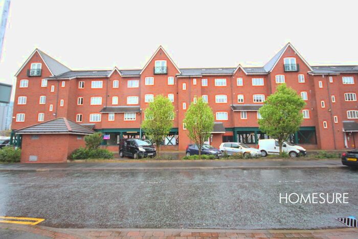 3 Bedroom Flat To Rent In South Ferry Quay, Liverpool, L3