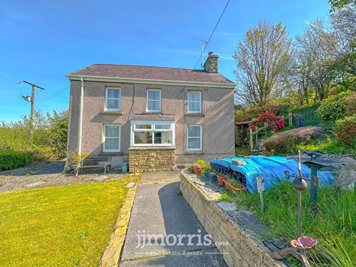 3 Bedroom Detached House For Sale In Parc Villa, Penrhiwllan, Llandysul, SA44