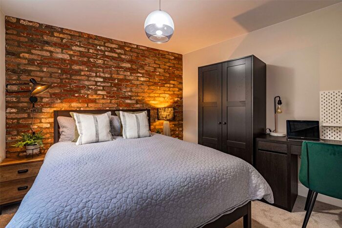 2 Bedroom Flat To Rent In Apartment, Powell House, High Street, LN5