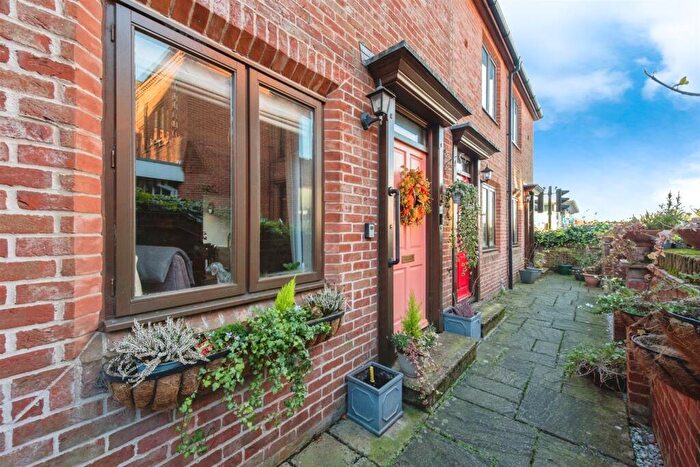 2 Bedroom House To Rent In Sergeants Walk, Bury St. Edmunds, IP33
