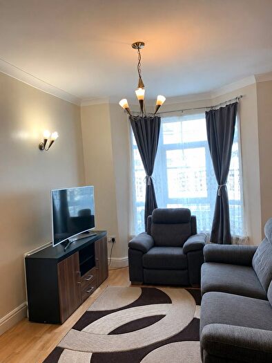 2 Bedroom Terraced House To Rent In Frith Road, Leytonstone, E11