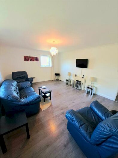 3 Bedroom Flat To Rent In Great Northern Road, City Centre, Aberdeen, AB24