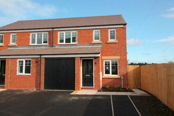 4 Bedroom Semi-Detached House To Rent In Drill Hall Place, Newport, TF10
