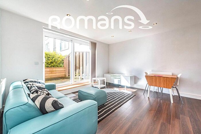 1 Bedroom Apartment For Sale In Drake Way, Reading, Berkshire, RG2