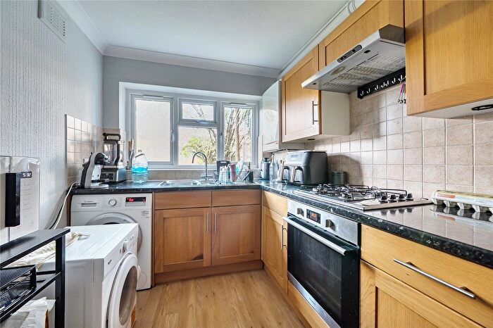 1 Bedroom Flat To Rent In Hampden Road, Turnpike Lane, London, N8