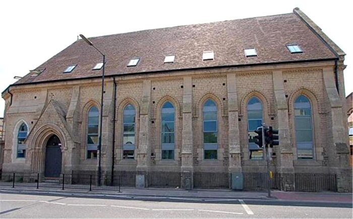 1 Bedroom Apartment To Rent In Lower Bristol Road, Bath, Somerset, BA2