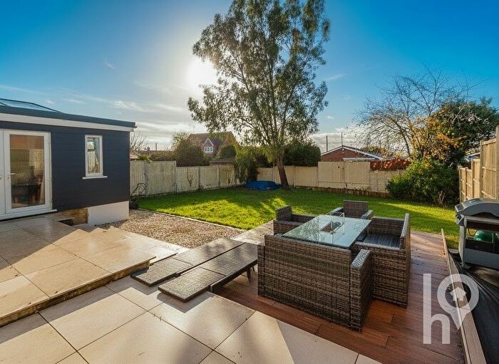 4 Bedroom Detached House For Sale In Nelson Avenue, Minster On Sea, ME12