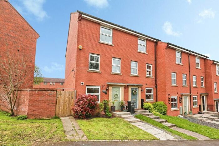 4 Bedroom Town House For Sale In Auckland Road, Wordsley, Stourbridge, DY8