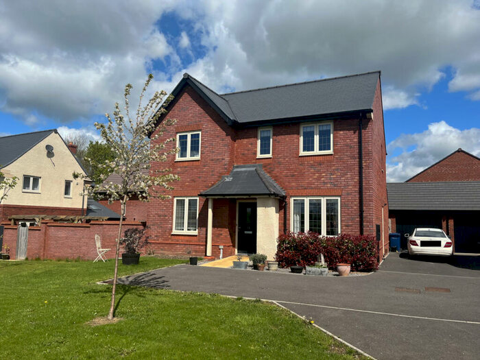 4 Bedroom Detached House For Sale In Snapdragon Close, Walton Cardiff, Tewkesbury, GL20