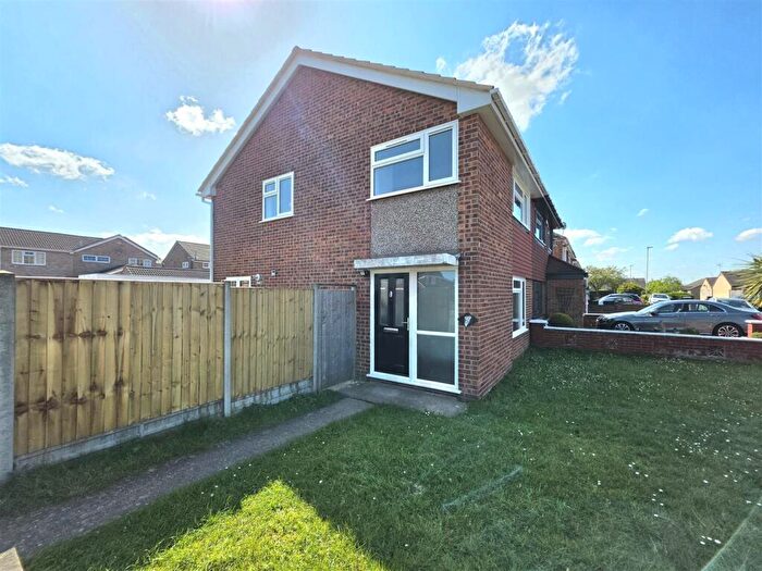 3 Bedroom Semi Detached House To Rent In Jacklin Drive, Rushey Mead, Leicester, LE4