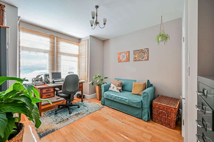 3 Bedroom Terraced House For Sale In Westward Road, Chingford, London, E4