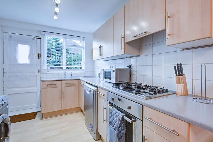2 Bedroom Terraced House For Sale In Egham Road, London, E13