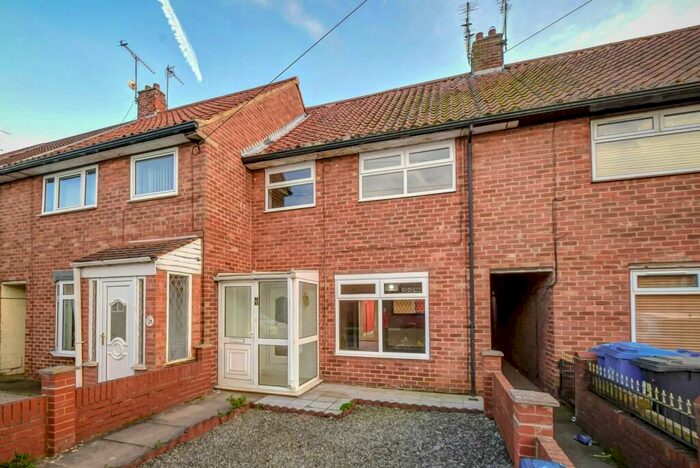 3 Bedroom Terraced House To Rent In Saltash Road, Hull, HU4