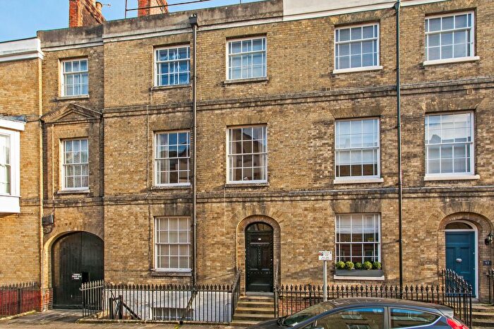 2 Bedroom Flat To Rent In St. Peter Street, Winchester, SO23