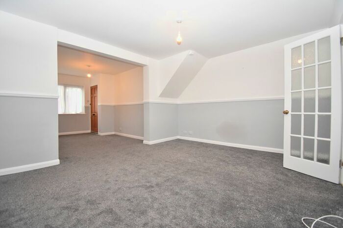 2 Bedroom Flat To Rent In Saunders Road, London SE18