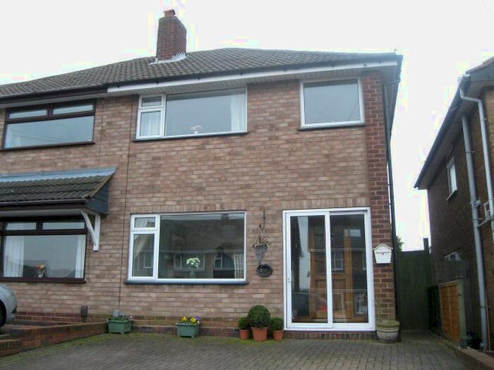 3 Bedroom Semi-Detached House To Rent In Wideacre Drive, Great Barr, Birmingham, B44