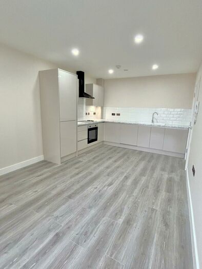 2 Bedroom Flat To Rent In Warstone Lane, Birmingham, West Midlands, B18