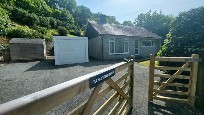 2 Bedroom Detached Bungalow For Sale In Llanbedr, LL45