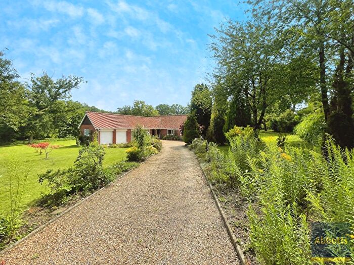 4 Bedroom Bungalow To Rent In Water Lane, Norwich, NR4