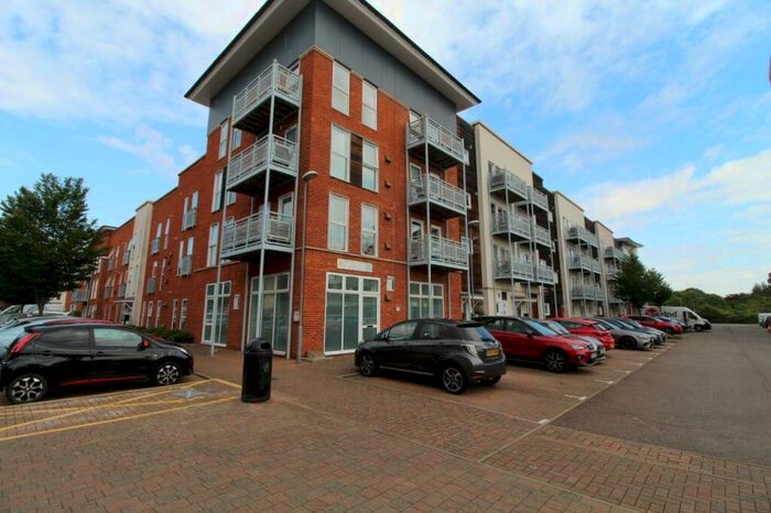 2 Bedroom Flat To Rent In Reavell Place, Ipswich, IP2
