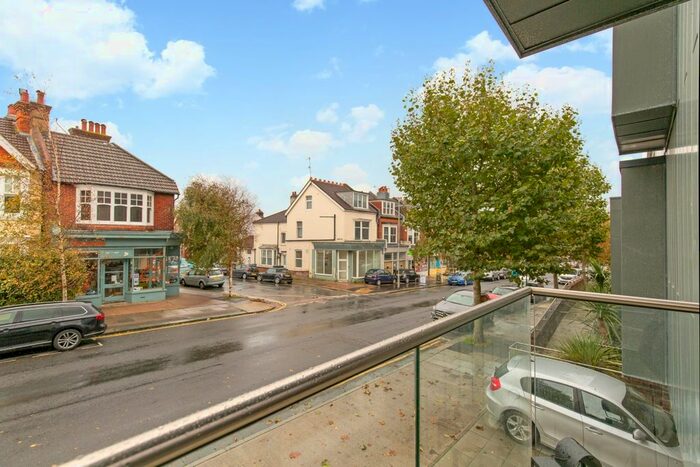 2 Bedroom Flat To Rent In Montefiore Road, Hove, BN3