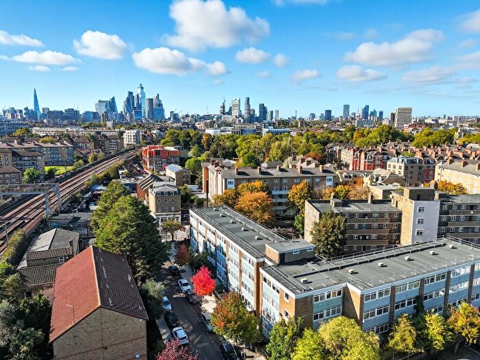 2 Bedroom Flat To Rent In Portman Place, London, E2