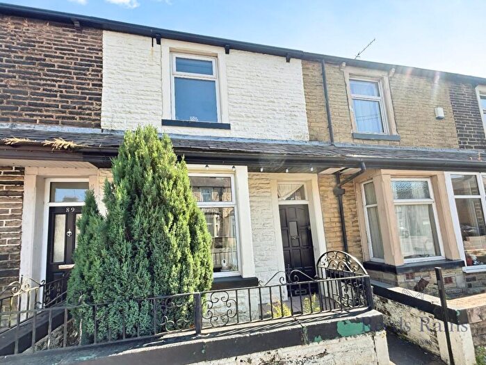 2 Bedroom Terraced House For Sale In Lyndhurst Road, Burnley, Lancashire, BB10