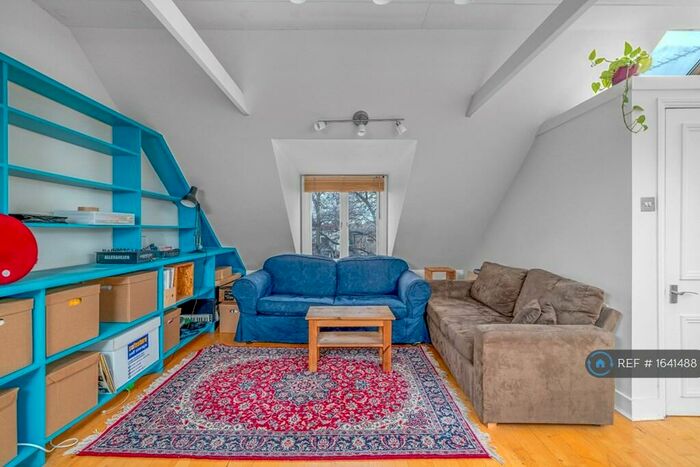 2 Bedroom Flat To Rent In Stoke Newington, London, N16