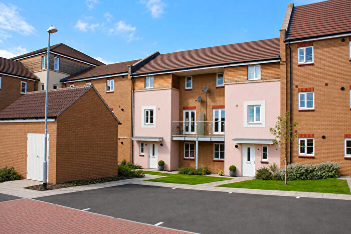 2 Bedroom Town House To Rent In Azov Close, Horfield, BS7