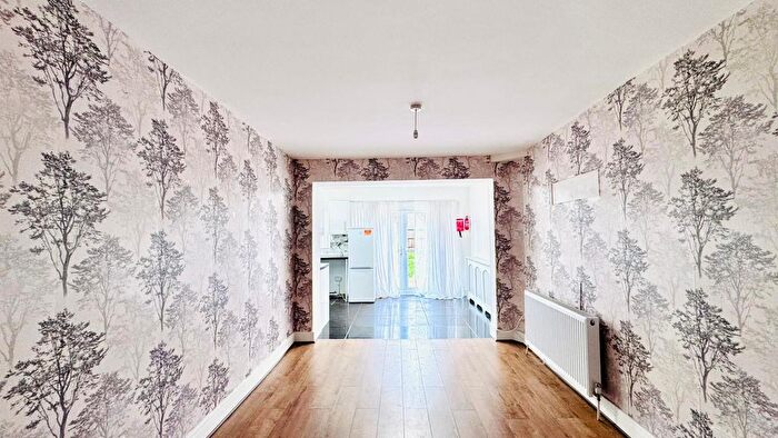 4 Bedroom Terraced House To Rent In Marlborough Road, Romford, RM7