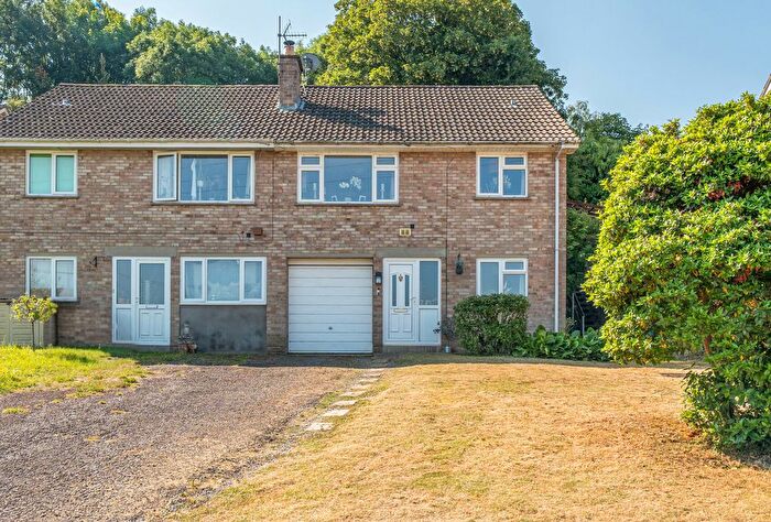3 Bedroom Semi Detached House For Sale In Langtoft Road, Stroud, Gloucestershire, GL5