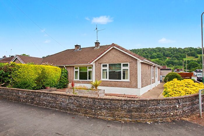 3 Bedroom Semi-Detached Bungalow For Sale In Heol Ty-Gwyn, Llanbradach, Caerphilly, CF83