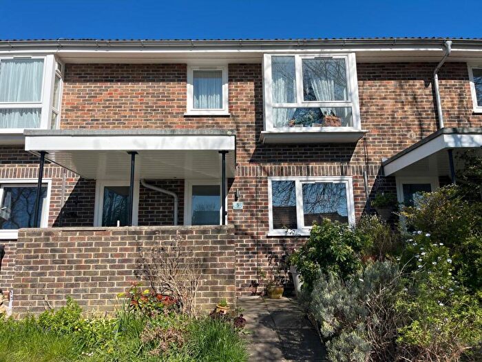 1 Bedroom Flat For Sale In Lindisfarne Close, Southlands Lindisfarne Close, PO6