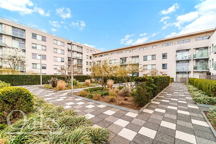 1 Bedroom Flat For Sale In Streatham High Road, Streatham, SW16