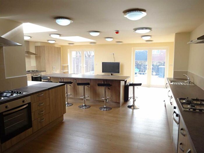 10 Bedroom Terraced House To Rent In Westbury Street, Derby, DE22