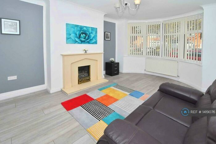 4 Bedroom Detached House To Rent In Cauldon Road, Stoke-On-Trent, ST4