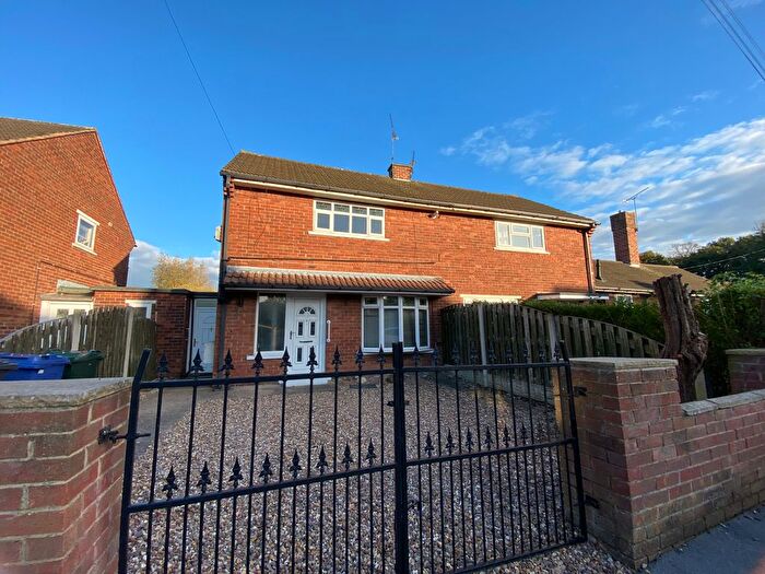 2 Bedroom Property To Rent In Burns Road, Balby, Doncaster, DN4