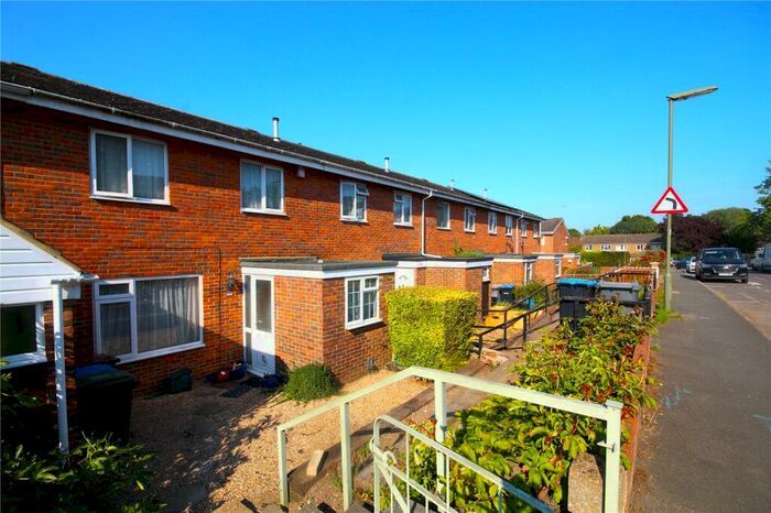 3 Bedroom Terraced House To Rent In Orchard Way, Addlestone, Surrey, KT15