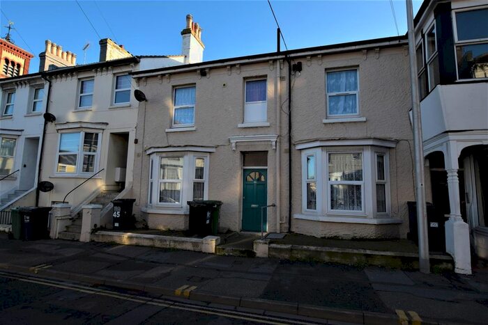 1 Bedroom Flat To Rent In Susans Road, Eastbourne, BN21