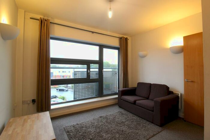 1 Bedroom Apartment To Rent In The Point, Whitehall Road. Leeds, West Yorkshire, LS12